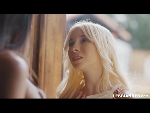 ❤️ دختر چند ماه بعد به خانه می آید و در نهایت بیدمشک نامادری اش را می خورد ❤️ پورنو در ما fa.pornodil.ru ❤